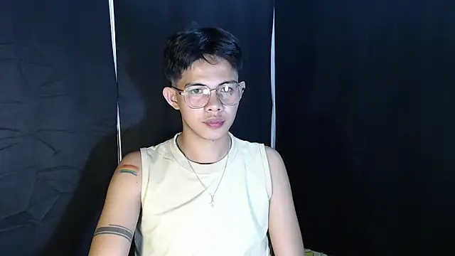 Snapshot of Serendipity_777 chatting on 10.30.25 Serendipity 777 online show from 10.30.25