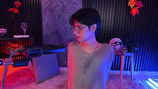 luixdust  online show from 10.22.25