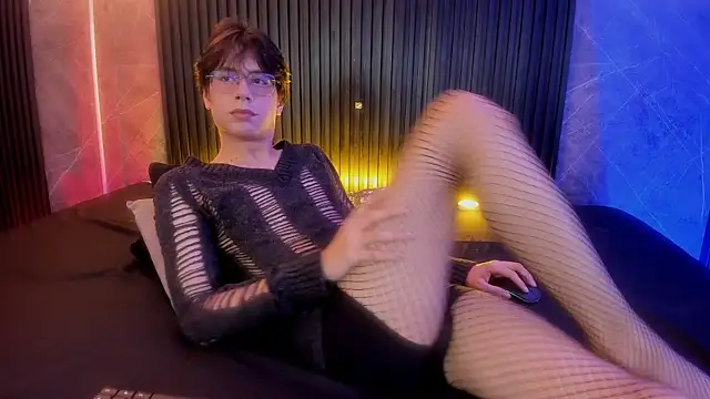 luixdust  online show from 11.09.25