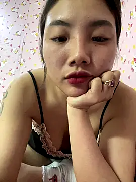 D2sweet online show from 11.13.25