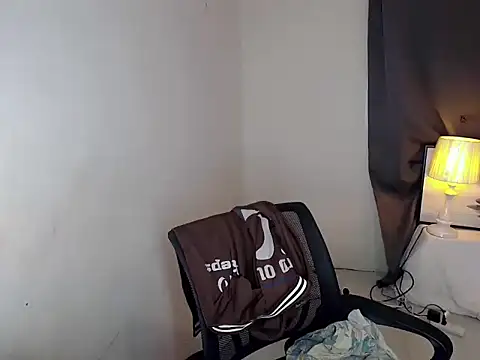 Filipina milker online show from 10.19.25