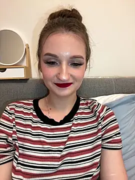 AdelinaEmber online show from 10.22.25