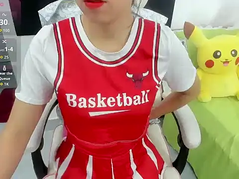 Snapshot of LuckyBabe_new01 chatting on 09.17.25 LuckyBabe new01 online show from 09.17.25