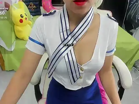 Snapshot of LuckyBabe_new01 chatting on 09.21.25 LuckyBabe new01 online show from 09.21.25