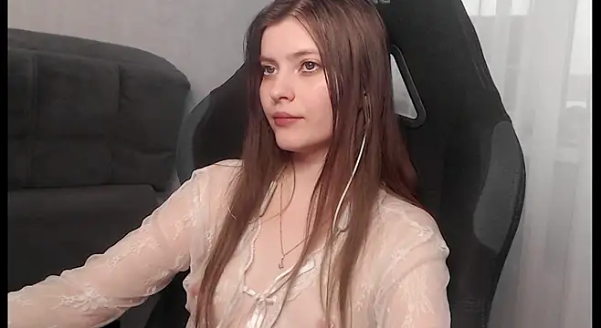 cute elfy  online show from 12.21.25