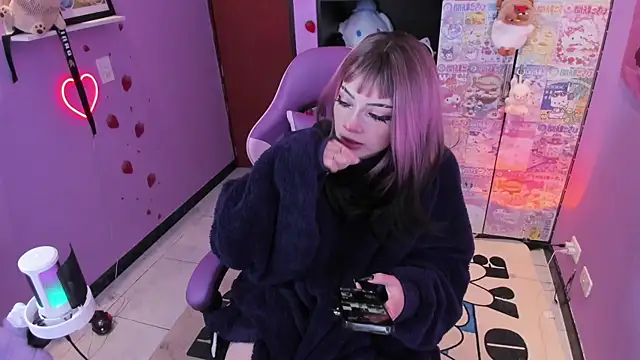 Snapshot of Vero_Osb_ chatting on 09.16.25 Vero Osb online show from 09.16.25