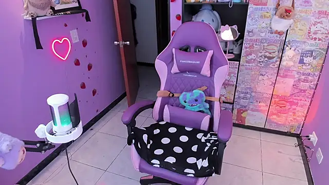 Snapshot of Vero_Osb_ chatting on 09.29.25 Vero Osb online show from 09.29.25