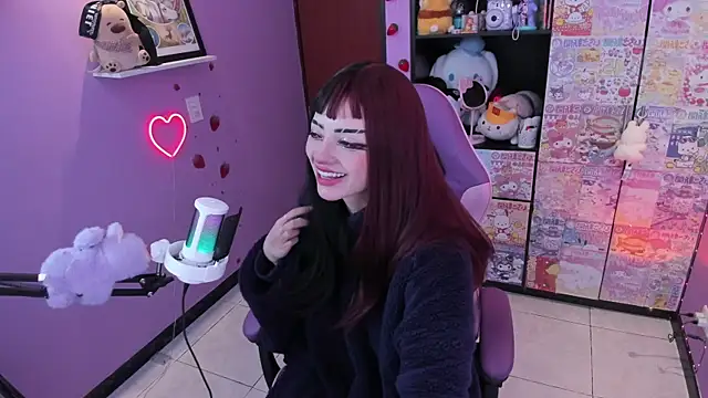 Snapshot of Vero_Osb_ chatting on 10.14.25 Vero Osb online show from 10.14.25