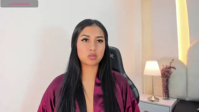 SalomeeBell online show from 12.17.25