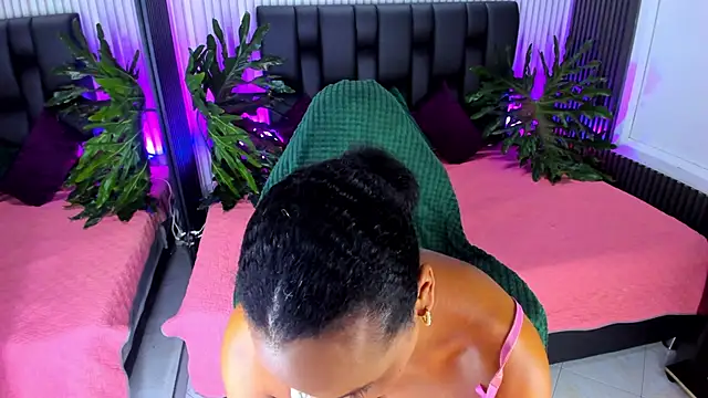 AriebonyBrooke online show from 10.08.25