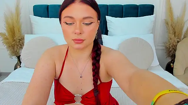 Snapshot of LizyBex chatting on 10.04.25 LizyBex online show from 10.04.25