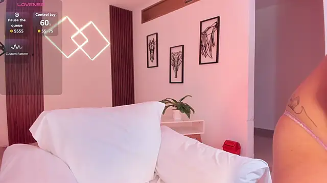 Miiaa jones online show from 12.02.25