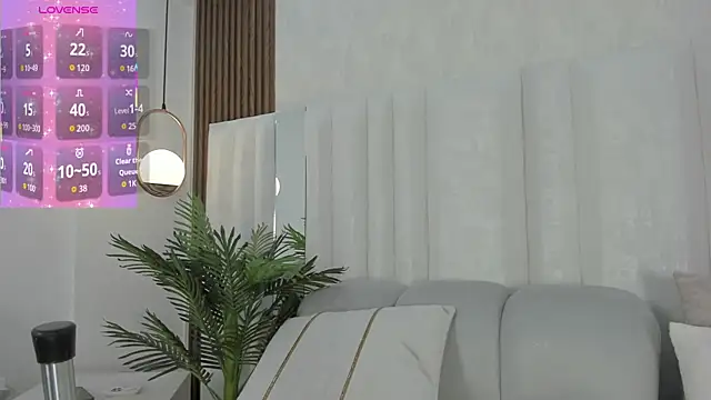 Snapshot of _Im_genesis_ chatting on 10.07.25 Im genesis online show from 10.07.25