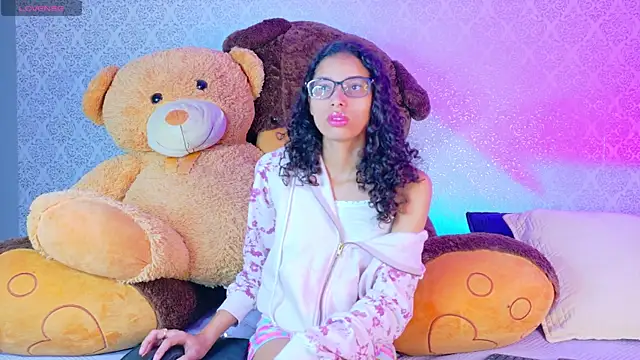 BeccaReedd online show from 10.22.25