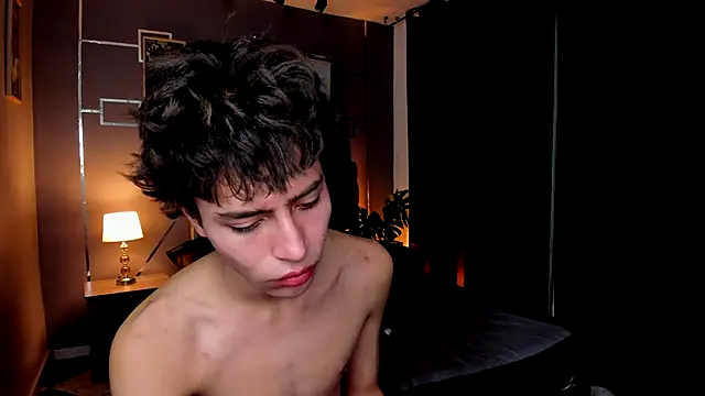 Christopher 77 online show from 09.29.25