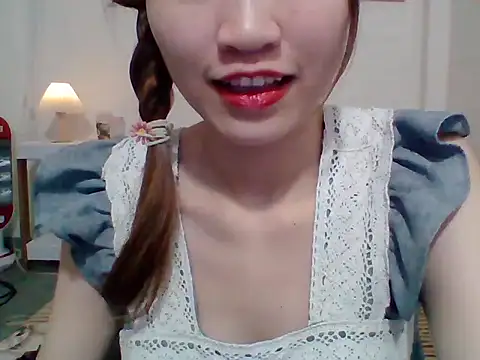   Donna   online show from 10.13.25