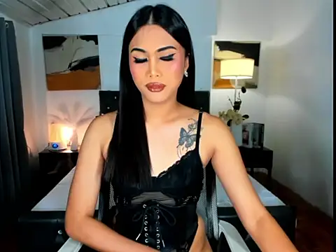 Snapshot of CallaWang chatting on 11.02.25 CallaWang online show from 11.02.25