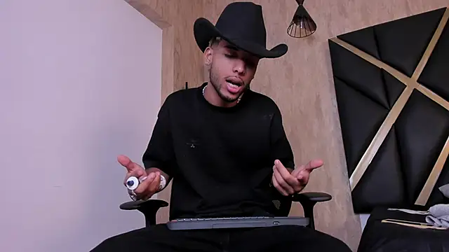 Thiagoferreti online show from 09.19.25