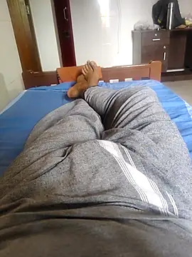 Snapshot of vichuhot chatting on 10.26.25 vichuhot online show from 10.26.25