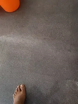 Snapshot of vichuhot chatting on 10.29.25 vichuhot online show from 10.29.25