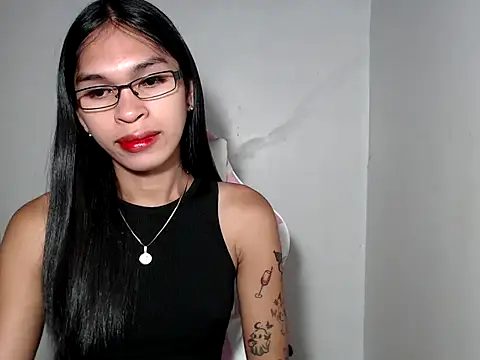 sexloverxxz online show from 11.05.25
