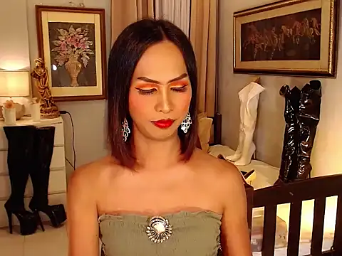 Snapshot of Nathalieheartt chatting on 09.10.25 Nathalieheartt online show from 09.10.25