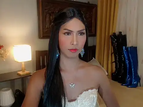 Snapshot of Nathalieheartt chatting on 10.07.25 Nathalieheartt online show from 10.07.25