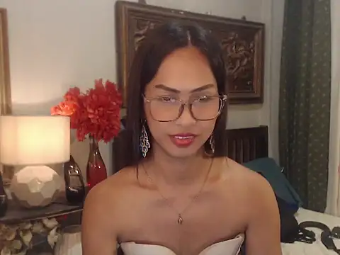 Snapshot of Nathalieheartt chatting on 07.28.26 Nathalieheartt online show from 07.28.26