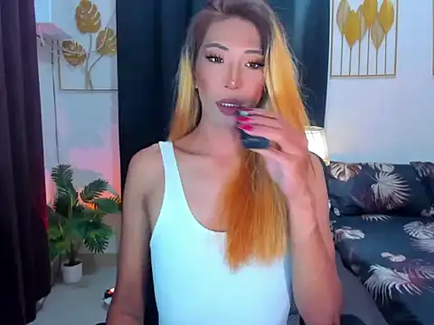 Snapshot of Amandawillson chatting on 10.25.25 Amandawillson online show from 10.25.25