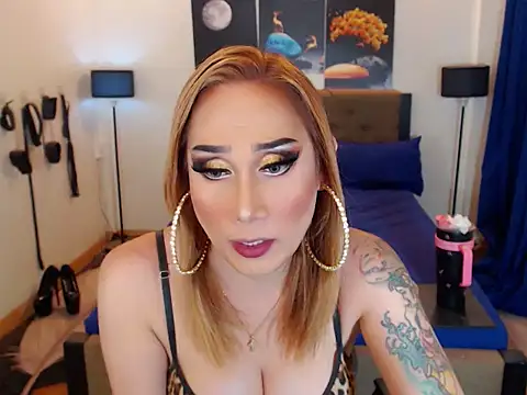 Snapshot of Allysonevanns chatting on 09.14.25 Allysonevanns online show from 09.14.25