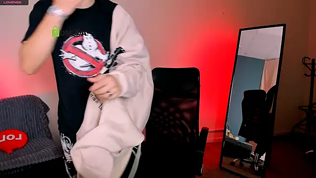 lucas long  online show from 09.28.25