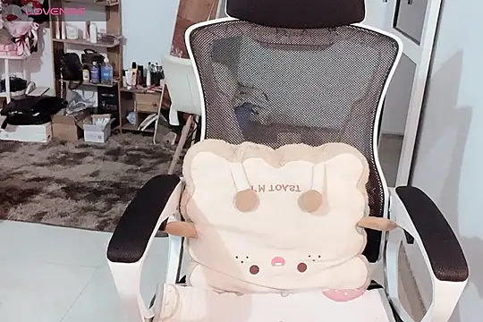    Daisy    online show from 11.15.25