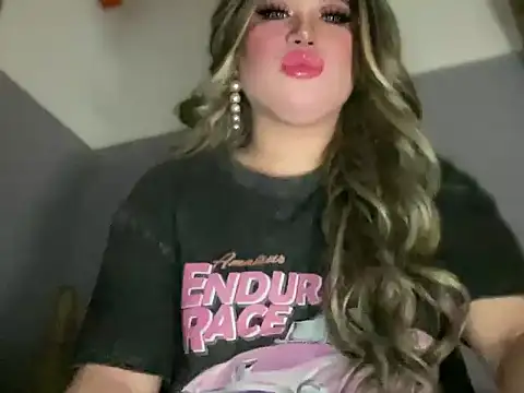 Snapshot of Naughtyrosecum chatting on 09.13.25 Naughtyrosecum online show from 09.13.25