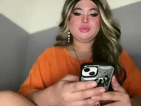 Snapshot of Naughtyrosecum chatting on 10.09.25 Naughtyrosecum online show from 10.09.25