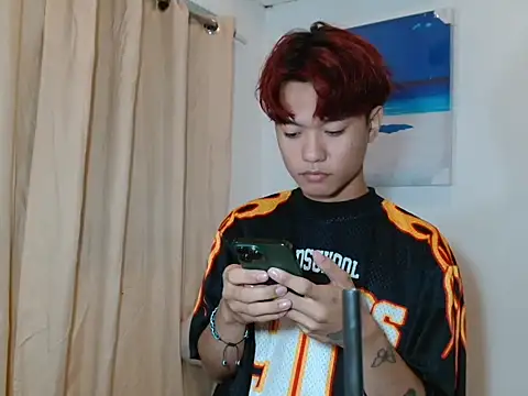 ur little secret online show from 10.13.25