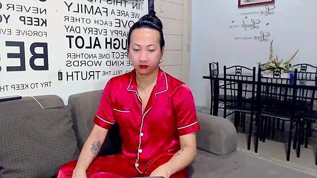 LovelyQueen69 online show from 02.25.26