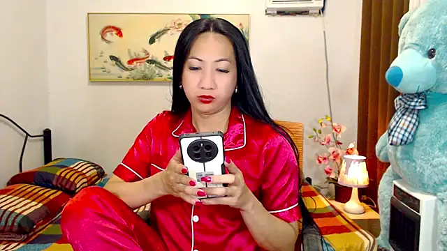 Snapshot of LovelyQueen69 chatting on 05.29.26 LovelyQueen69 online show from 05.29.26