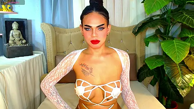 MochaliciousTransOnTop online show from 09.27.25