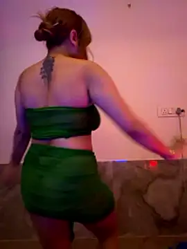 Snapshot of Miss_June666 chatting on 05.27.26 Miss June666 online show from 05.27.26
