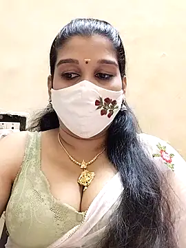 Snapshot of amelia-rani chatting on 04.25.26 amelia-rani online show from 04.25.26