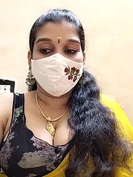 Snapshot of amelia-rani chatting on 04.29.26 amelia-rani online show from 04.29.26