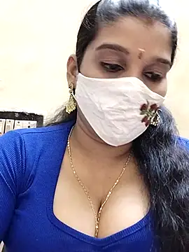 Snapshot of amelia-rani chatting on 05.23.26 amelia-rani online show from 05.23.26