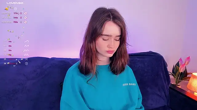 Snapshot of lovelyalivia chatting on 10.05.25 lovelyalivia online show from 10.05.25