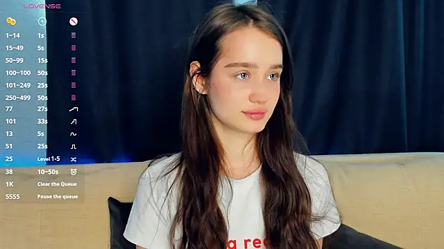 Snapshot of lovelyalivia chatting on 02.17.26 lovelyalivia online show from 02.17.26