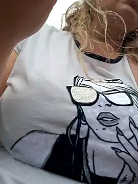 sofiacurvy 45 online show from 04.14.26