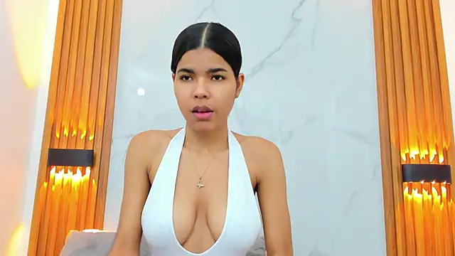 IsabellaMonet online show from 12.20.25