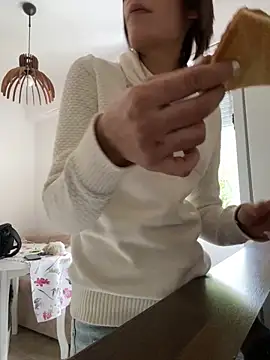 sweetchery999999 online show from 10.10.25