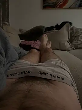 Snapshot of leroy9501 chatting on 10.05.25 leroy9501 online show from 10.05.25