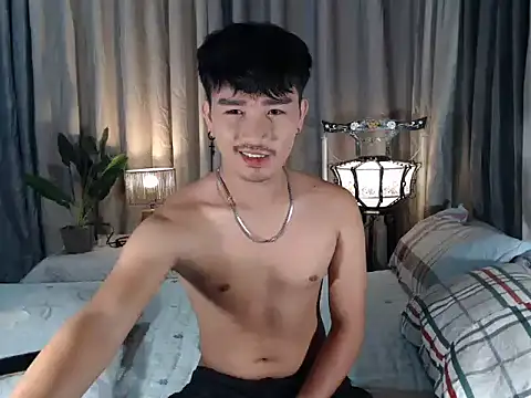 Snapshot of cute_richard24 chatting on 10.19.25 cute richard24 online show from 10.19.25