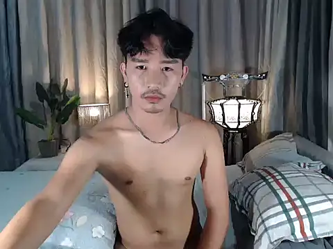 Snapshot of cute_richard24 chatting on 10.20.25 cute richard24 online show from 10.20.25